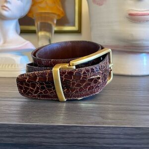Alligator belt with gold buckle - reddish brown